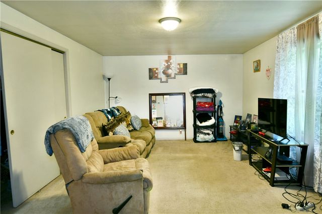 1883 E State St, Hermitage, PA 16148