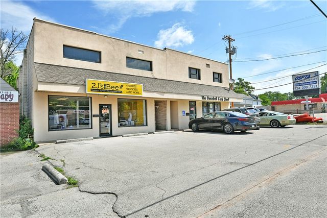 1883 E State St, Hermitage, PA 16148