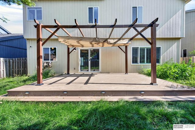 18765 N Street, Omaha, NE 68135