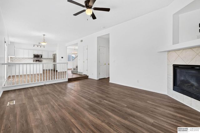 18765 N Street, Omaha, NE 68135