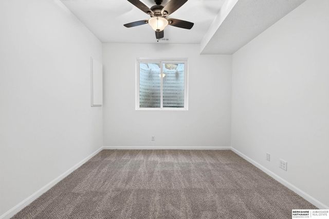 18765 N Street, Omaha, NE 68135