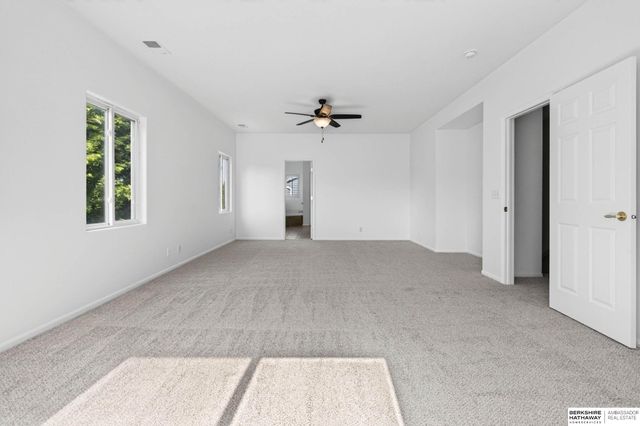 18765 N Street, Omaha, NE 68135