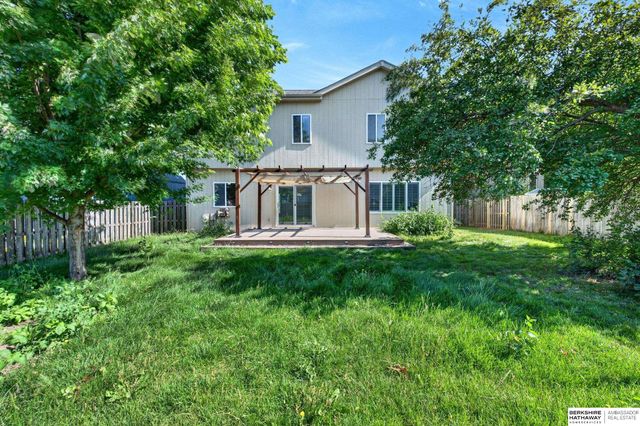 18765 N Street, Omaha, NE 68135