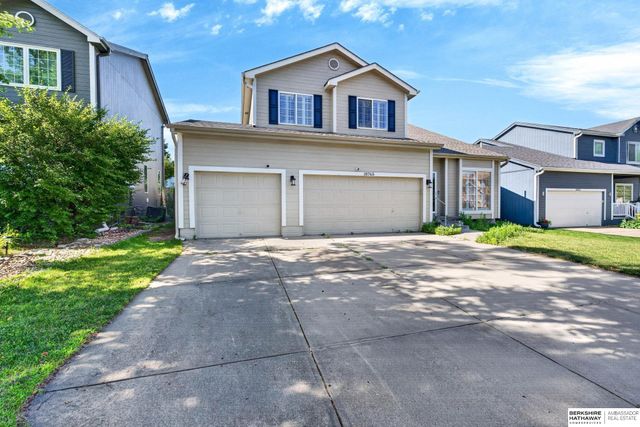18765 N Street, Omaha, NE 68135