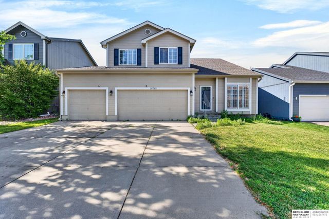 18765 N Street, Omaha, NE 68135