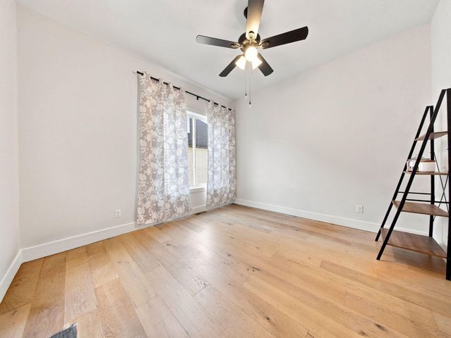 3925 E Woodhue Street, Springfield, MO 65802