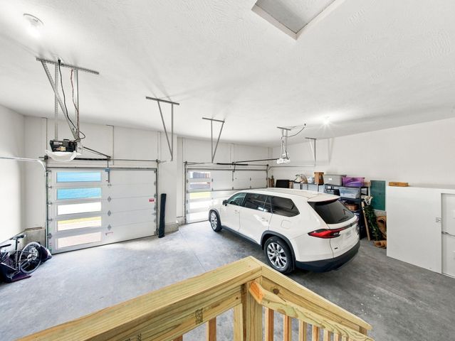 3925 E Woodhue Street, Springfield, MO 65802