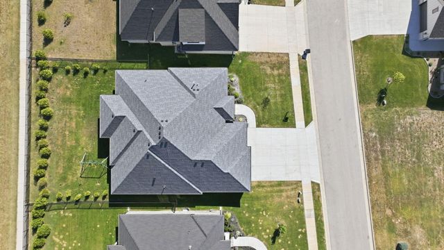 3925 E Woodhue Street, Springfield, MO 65802