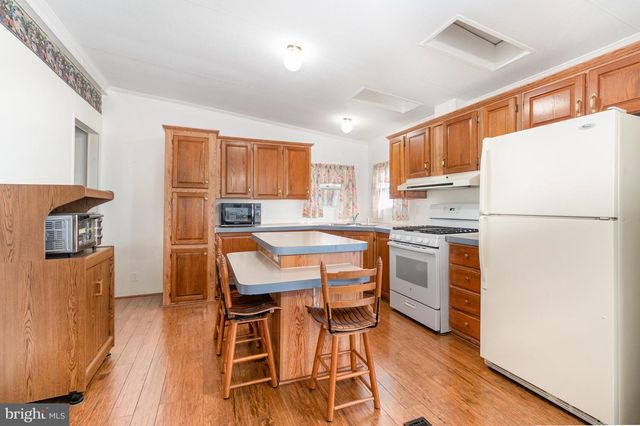 110 E BERLIN RD, York Springs, PA 17372