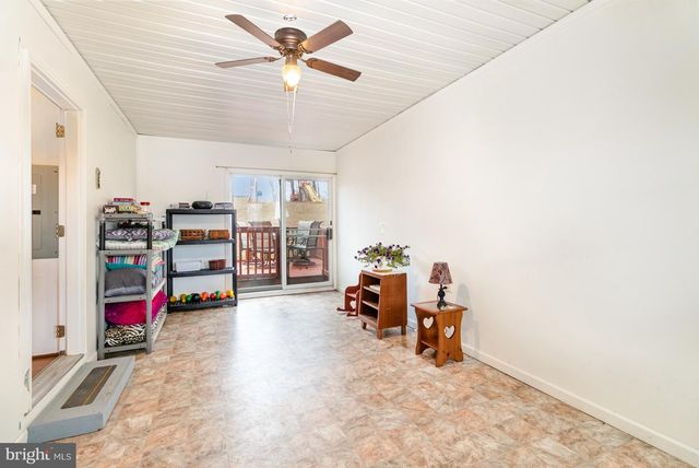 110 E BERLIN RD, York Springs, PA 17372