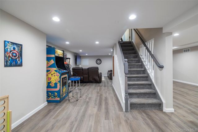4 Crabapple Court, Mount Sinai, NY 11766