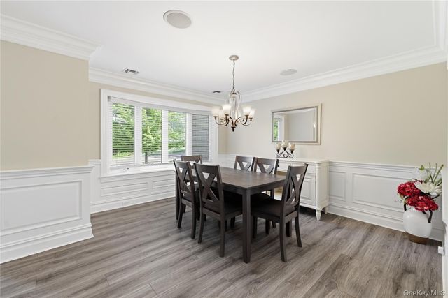 4 Crabapple Court, Mount Sinai, NY 11766
