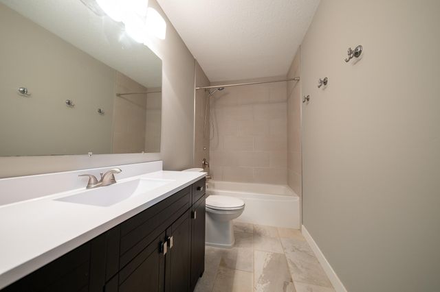 2700 Dorman Avenue, Minneapolis, MN 55406
