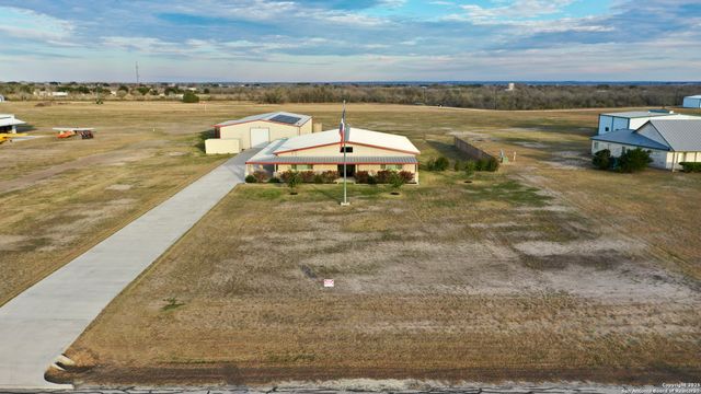 375 TEXAS HERITAGE DR, La Vernia, TX 78121