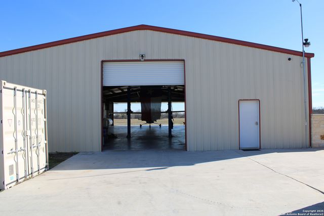 375 TEXAS HERITAGE DR, La Vernia, TX 78121