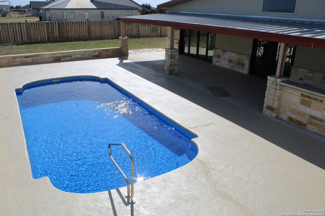 375 TEXAS HERITAGE DR, La Vernia, TX 78121