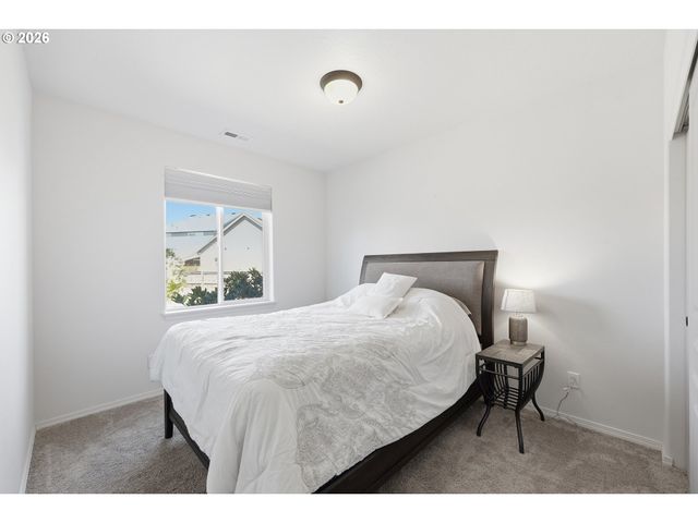 5775 DONOHOE Ave, Eugene, OR 97402