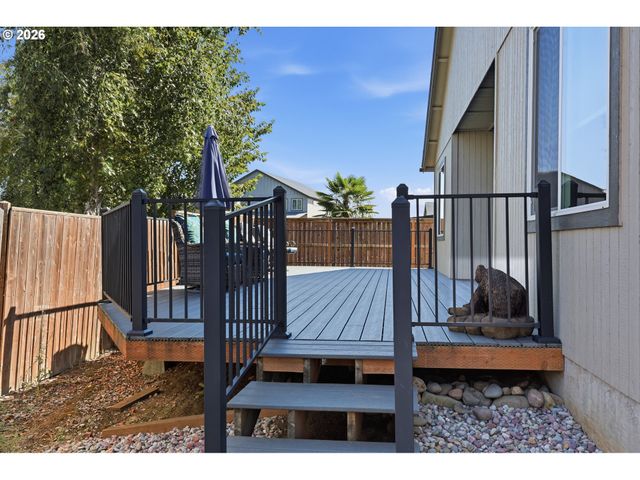 5775 DONOHOE Ave, Eugene, OR 97402