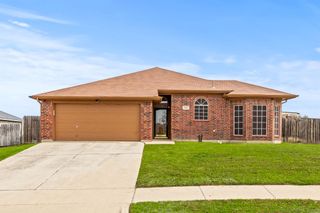 6211 Brookknoll Drive, Arlington, TX 76018