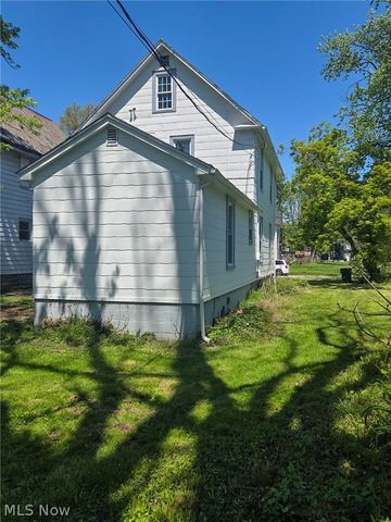 324 11th Street, Elyria, OH 44035