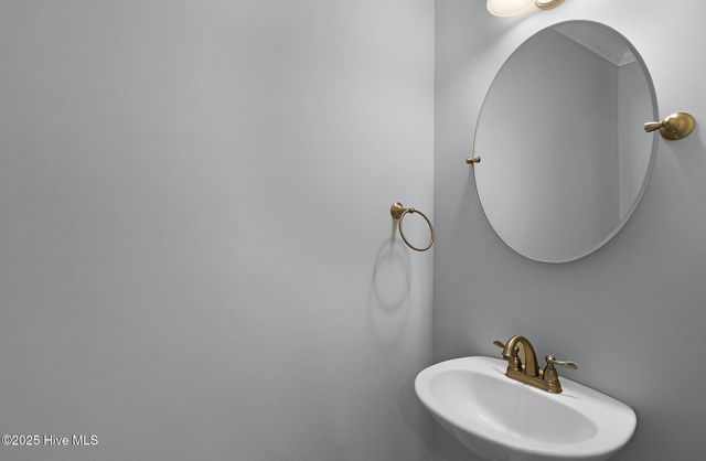 615 Broad Street B, Beaufort, NC 28516