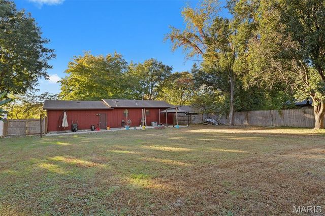 64 Carnation Drive, Collinsville, IL 62234