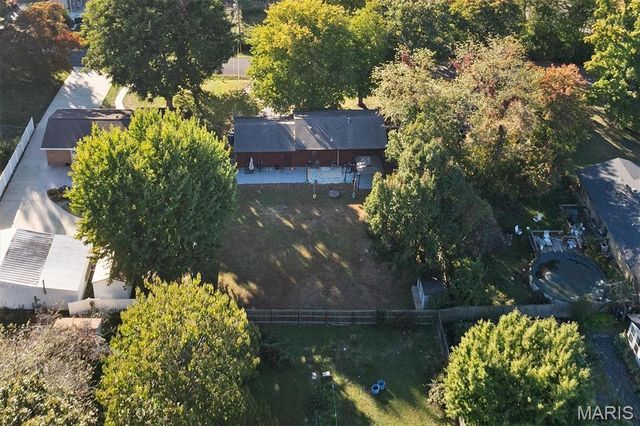 64 Carnation Drive, Collinsville, IL 62234