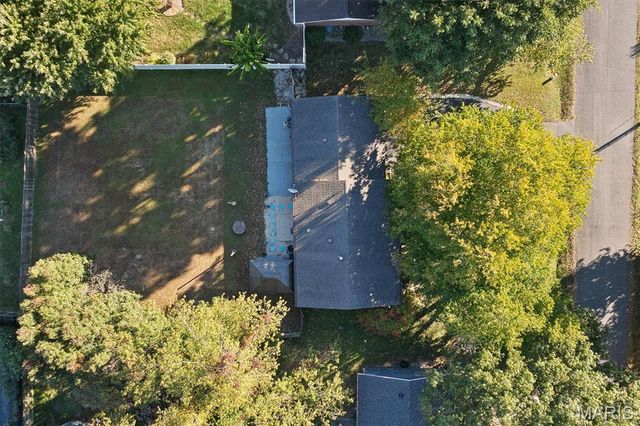 64 Carnation Drive, Collinsville, IL 62234