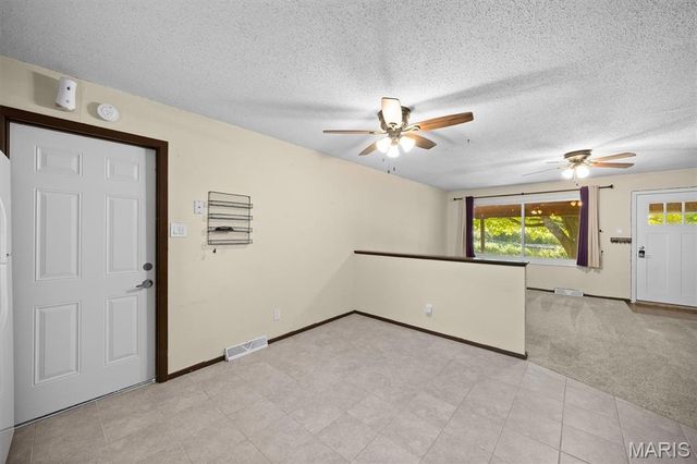 64 Carnation Drive, Collinsville, IL 62234