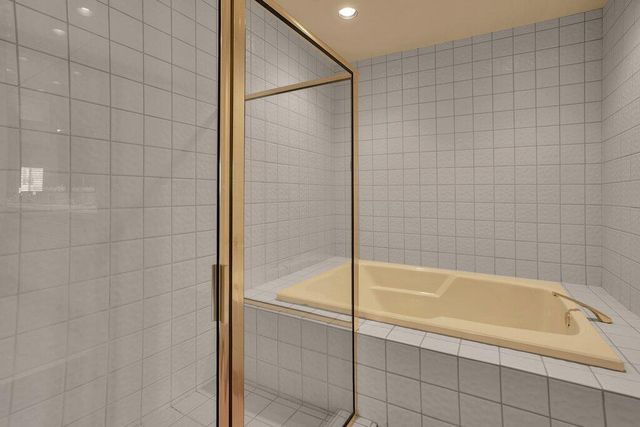 9 Lakeshore Drive, Rancho Mirage, CA 92270