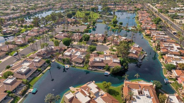 9 Lakeshore Drive, Rancho Mirage, CA 92270