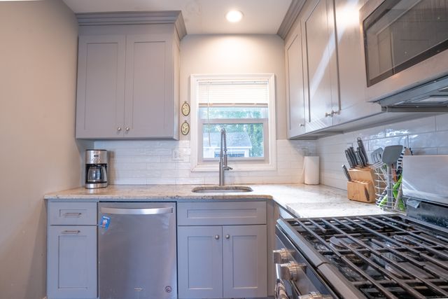 682 Second Avenue, West Haven, CT 06516