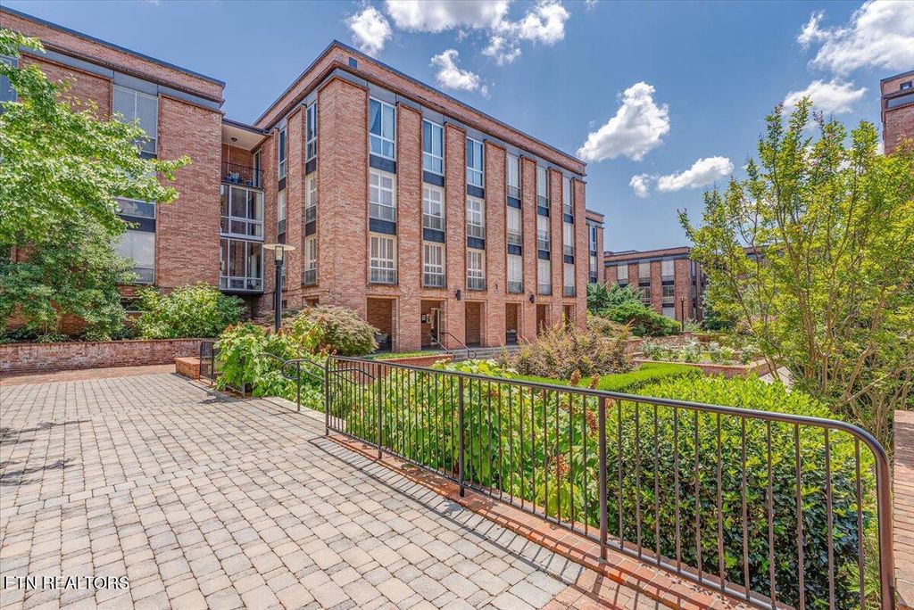 1400 Kenesaw Ave 12B, Knoxville, TN 37919