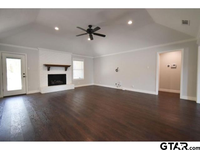 612 Bentley Ct, Tyler, TX 75703