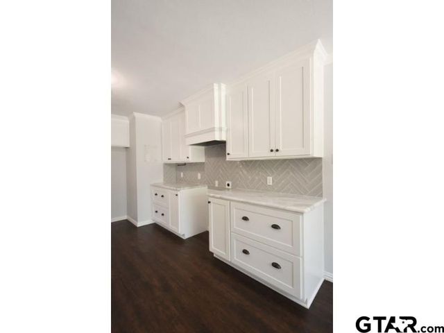 612 Bentley Ct, Tyler, TX 75703