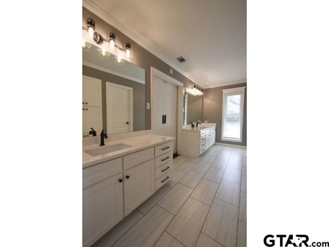 612 Bentley Ct, Tyler, TX 75703