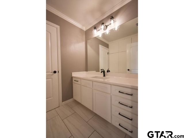 612 Bentley Ct, Tyler, TX 75703