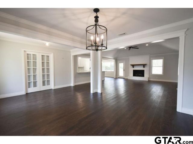 612 Bentley Ct, Tyler, TX 75703