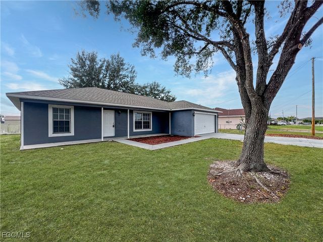 210 Manatee ST, Fort Myers, FL 33913