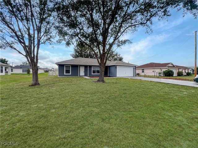 210 Manatee ST, Fort Myers, FL 33913