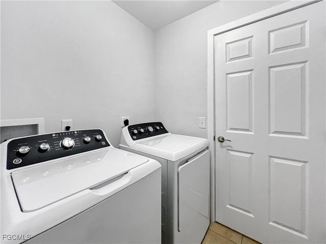 210 Manatee ST, Fort Myers, FL 33913