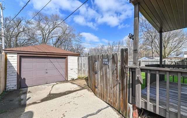 4201 S 5th PLACE, Milwaukee, WI 53207