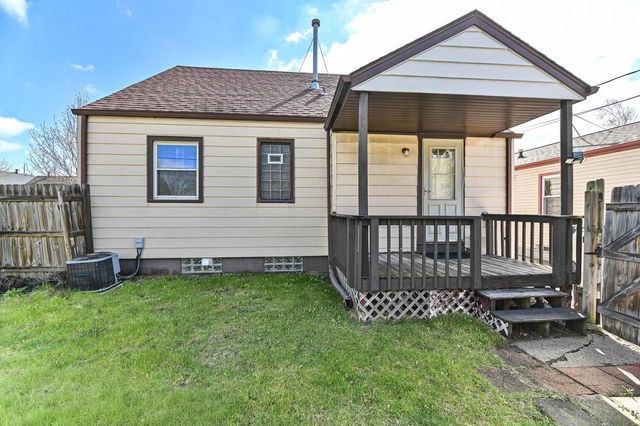 4201 S 5th PLACE, Milwaukee, WI 53207