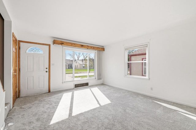 4201 S 5th PLACE, Milwaukee, WI 53207