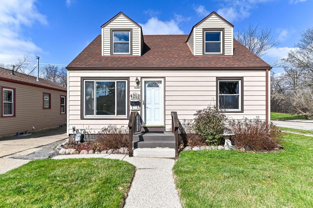 4201 S 5th PLACE, Milwaukee, WI 53207