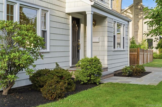 1 Bevan Place, Eastchester, NY 10709