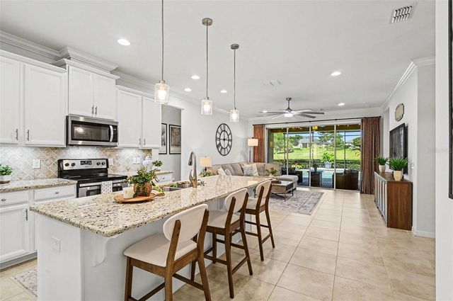 2352 OXMOOR DRIVE, Deland, FL 32724