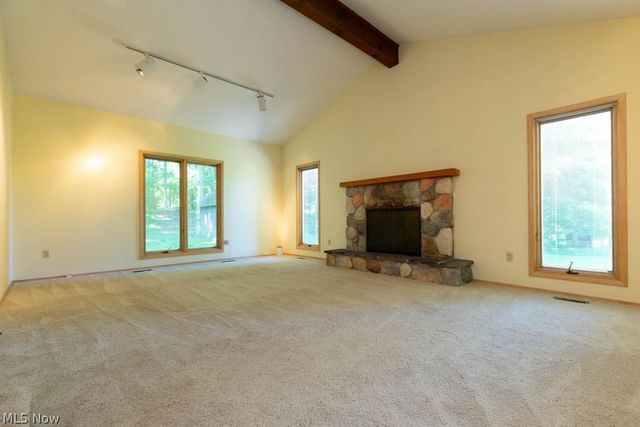 7360 Ledgewood Drive, Kirtland, OH 44094
