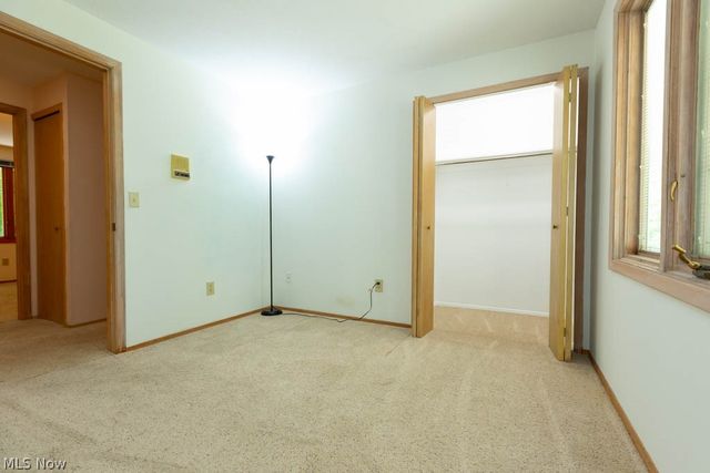 7360 Ledgewood Drive, Kirtland, OH 44094