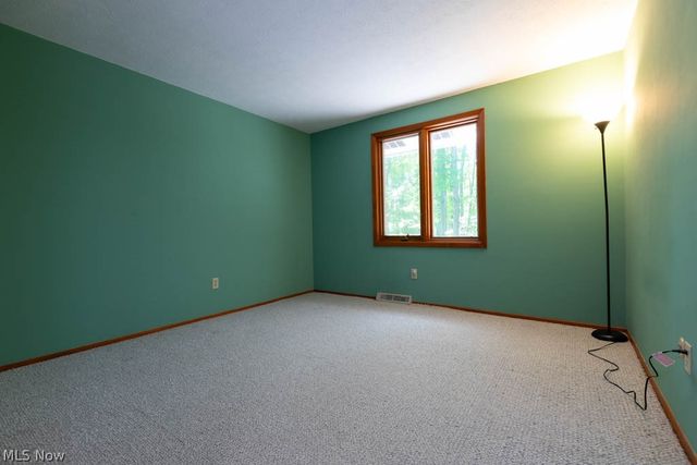 7360 Ledgewood Drive, Kirtland, OH 44094
